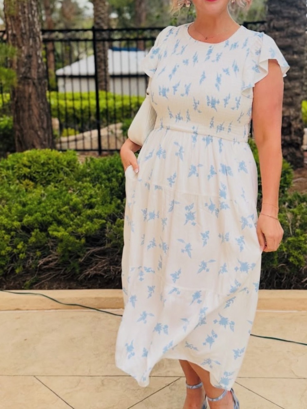 Lula Roe Grace dress white blue floral size XL - Picture 3 of 10